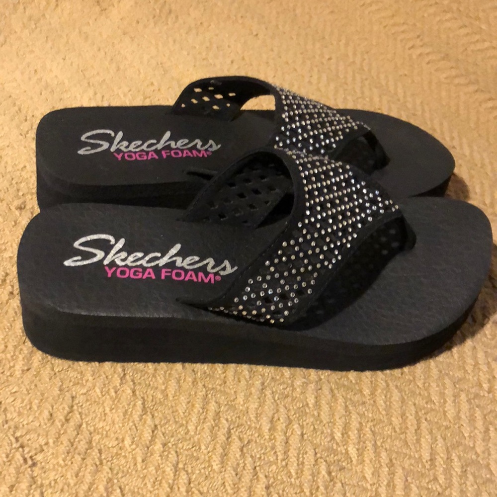 Skechers Yoga Foam Sandals